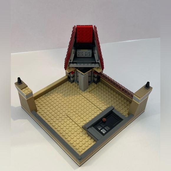 LEGO Creator Palace Cinema (10232) Modular Set with Black Limo *RETIRED* - Picture 15 of 16